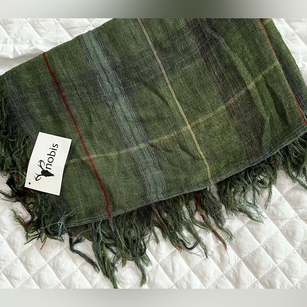NWT Nobis Large Dark Green Plaid Nobis Scarf Winter Christmas